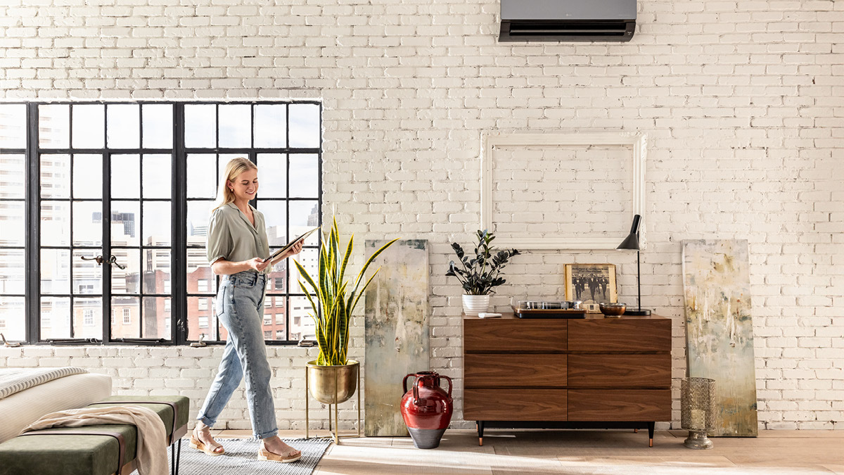 lg_act_heat_pump_photography_2023_urban_bedroom-4_web_use